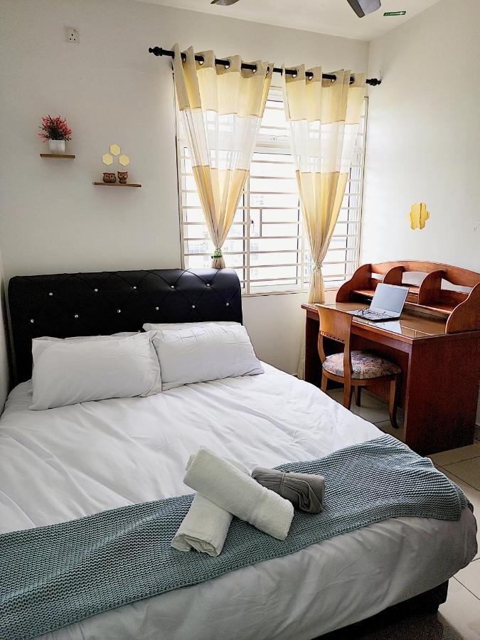Putrajaya Dwiputra 6 Plus 1 Pax Blissful Fully Air-Con Suite Exterior photo