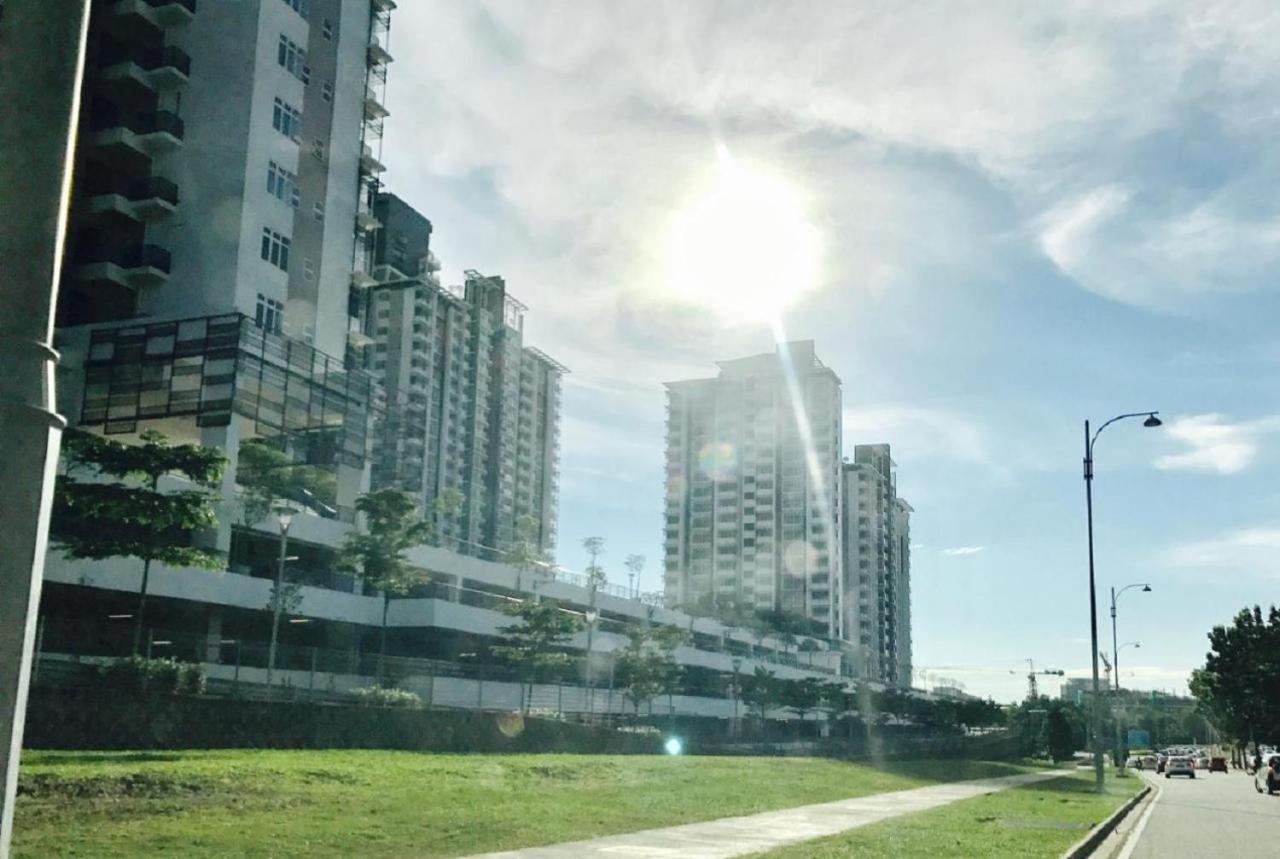 Putrajaya Dwiputra 6 Plus 1 Pax Blissful Fully Air-Con Suite Exterior photo